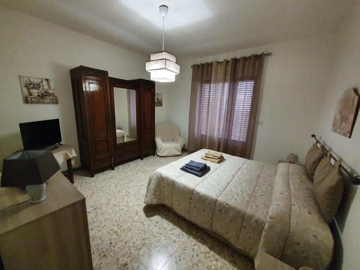 Apartament Casa Papona Sezze Zewnętrze zdjęcie